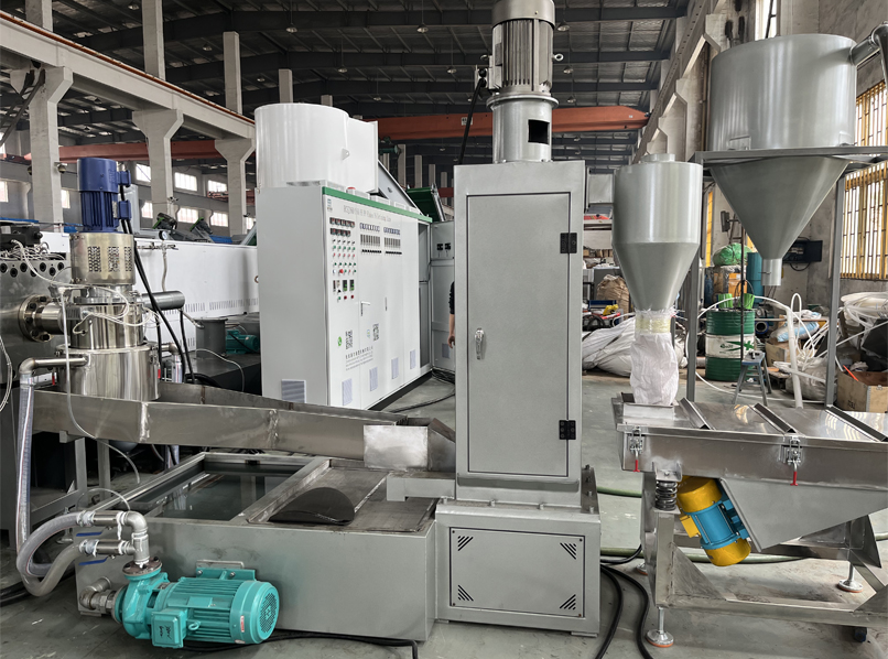 1000kg/hr LDPE HDPE Film Recycling Granulation Pelletizing Line